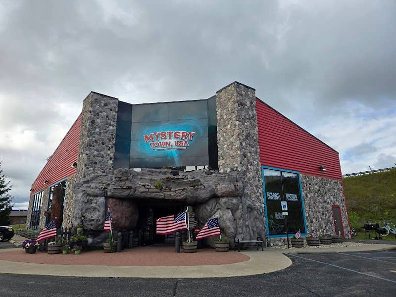 Mystery Town, USA - Image 2
