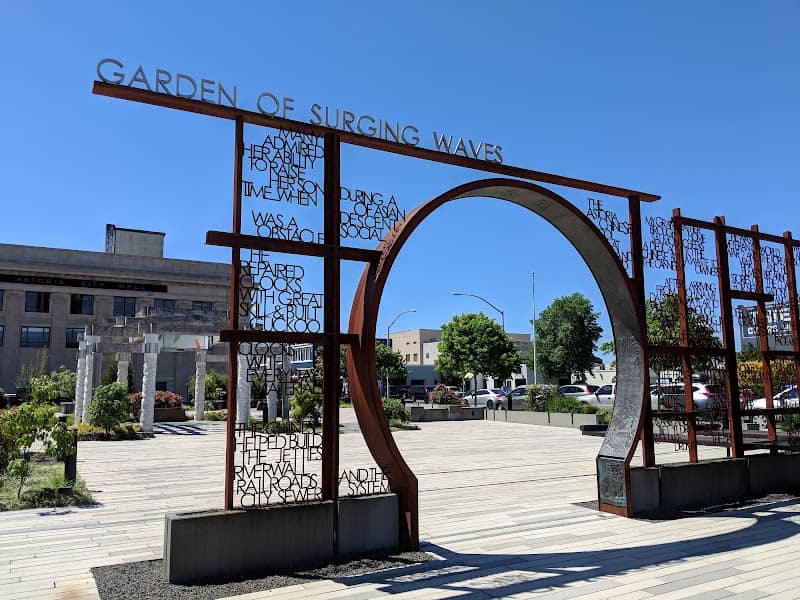 Garden of Surging Waves - HERITAGE SQUARE - Image 1