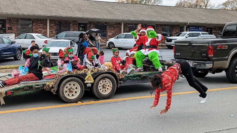 City of Sherwood Christmas Parade - Image 2