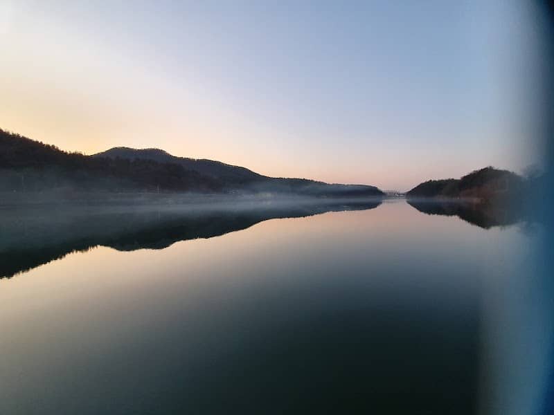Ajung Lake - Image 2