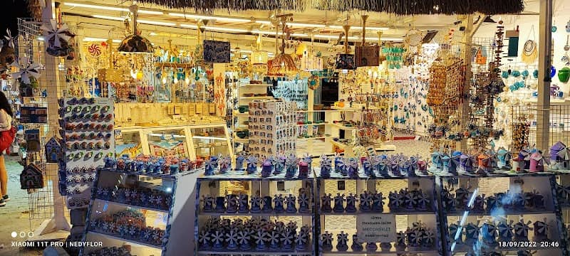 Alaçatı Çarşı - Image 2