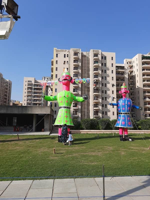 Main park - Image 2