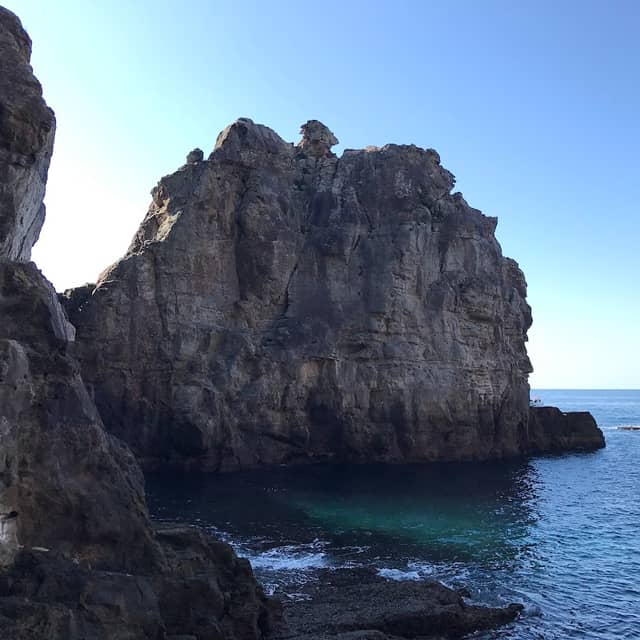 十像岩 - Image 1