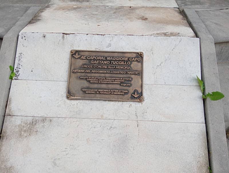 Monumento ai caduti Istituzionali "Tra il Bene e il Male". - Image 3