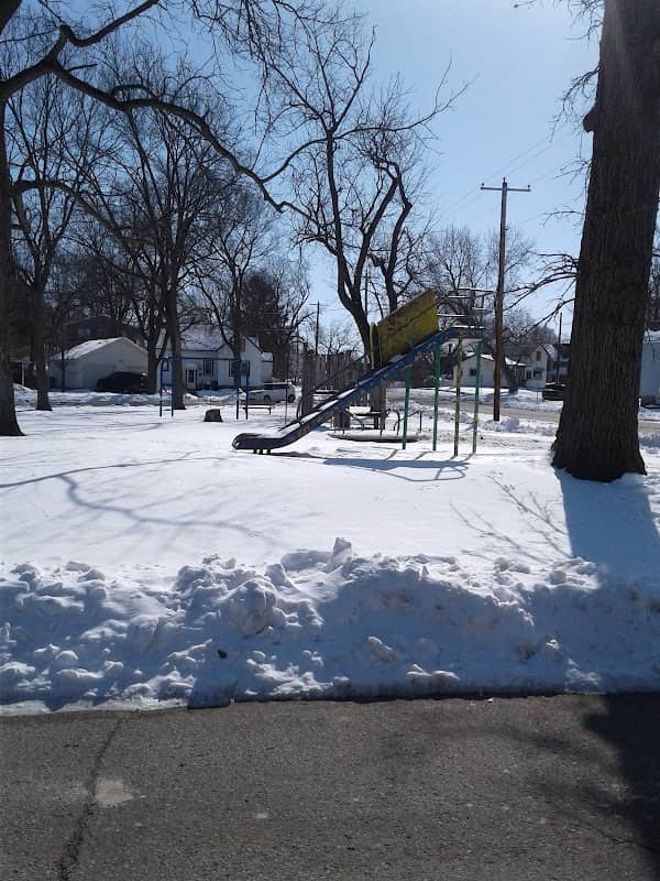 Triangle Park - Image 2