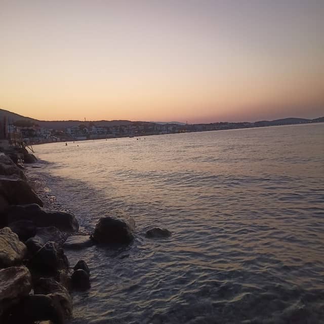 Çeşmealtı Mavi Plaj - Image 1