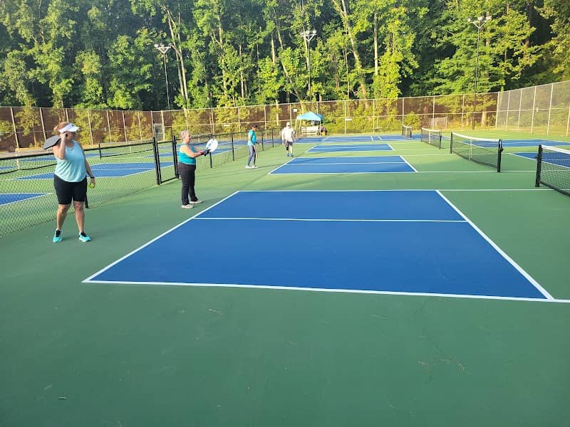Montclair pickleball courts PRIVATE - Image 1
