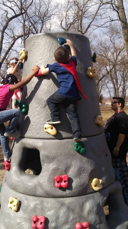 Riverview Park - Image 1