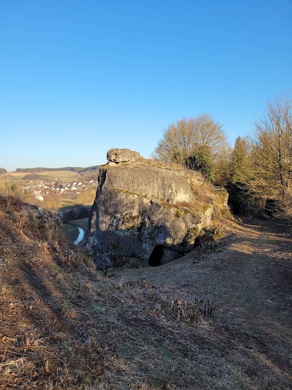Lochstein mit Lochsteinhöhlen - Image 1