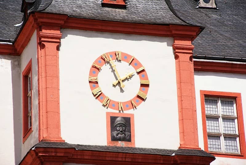 Turmuhr und Augenroller - Image 1
