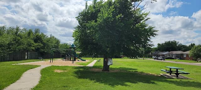Elks Park - Image 2