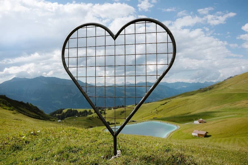 Mountain Heart Hahnenmoosweg - Image 1