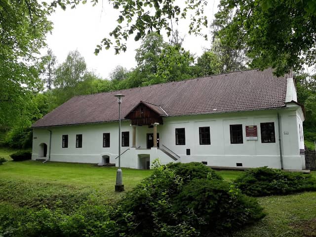 Oravská galéria - Galéria Márie Medveckej - Image 1