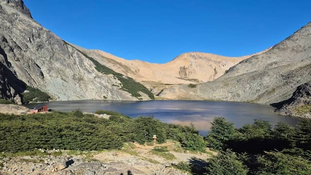 Sendero Laguna Negra - Image 1