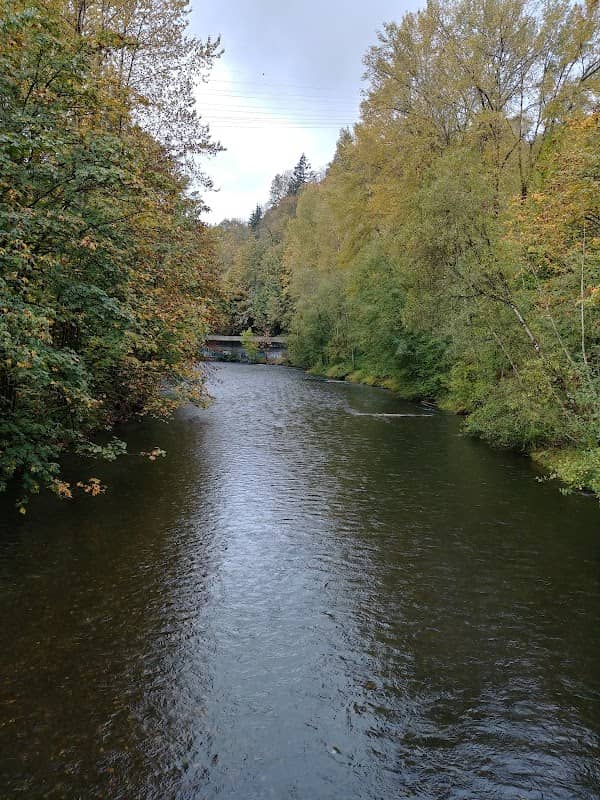Riverview Park - Image 1
