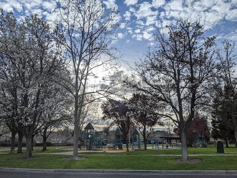 Lester J Knott Park - Image 2