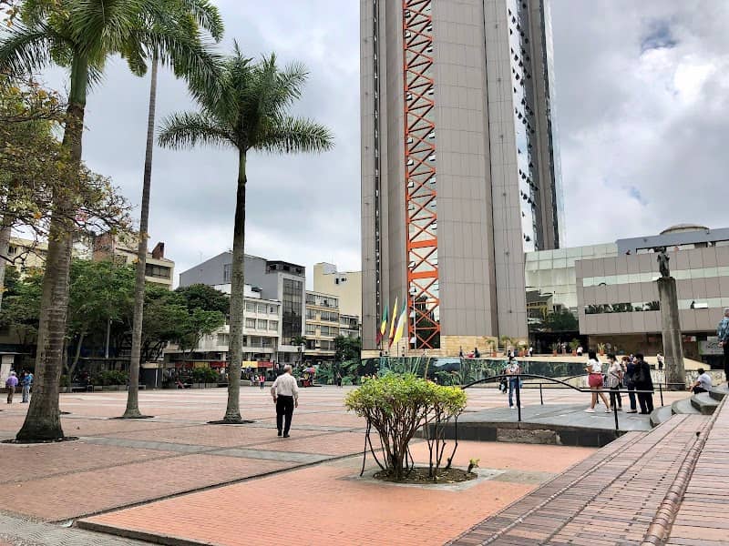 Plaza de Bolívar - Image 1