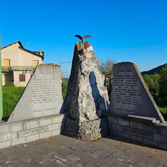 Monumento ai caduti - Image 1