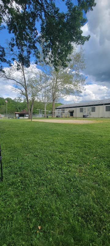 Mon View Park - Image 2