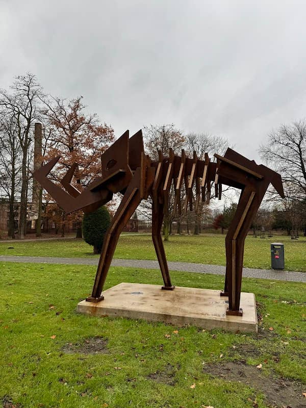 Mammut-Skulptur "Manni" - Image 1