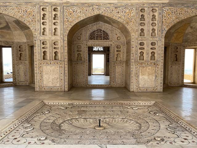 The Shish Mahal (The Glass Palace) - Image 3