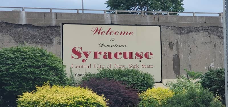 Welcome to Syracuse Sign - Image 2