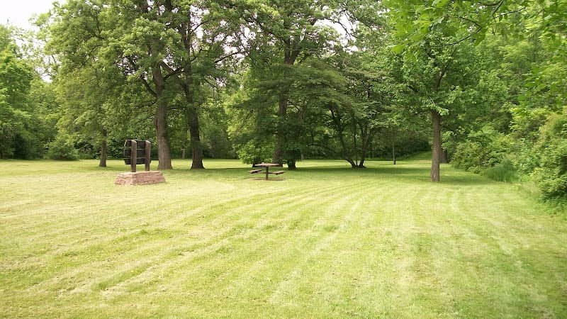 Picnic Island - Image 2