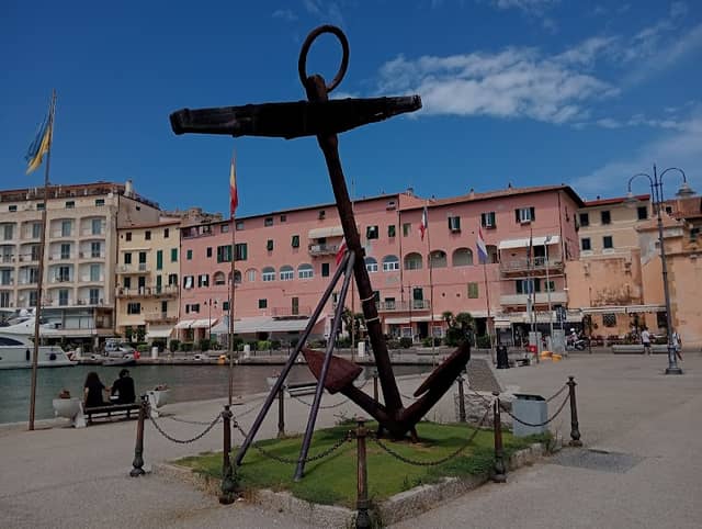 Monumento alle Vittime Portoferraio - Image 1