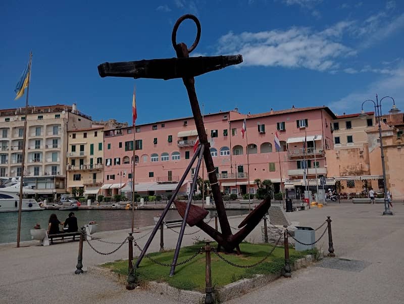 Monumento alle Vittime Portoferraio - Image 1