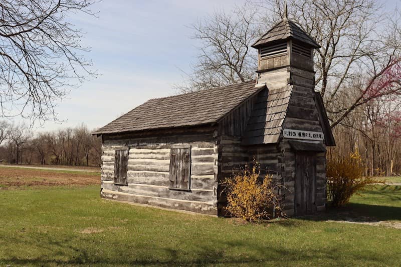 Hutson Memorial Cabins - Image 1