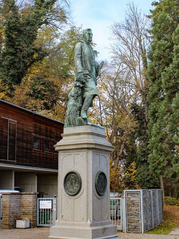 Ludwig Freiherr von Welden Denkmal - Image 2