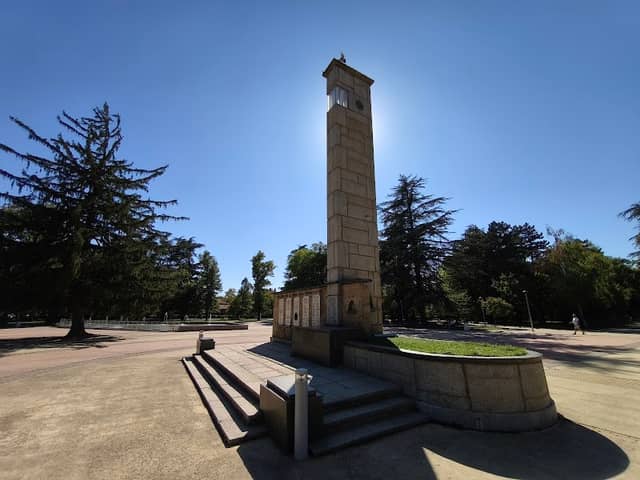 Паметник на загиналите за свободата на България - Image 2
