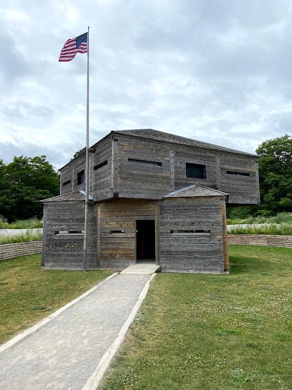 Fort Holmes - Image 2