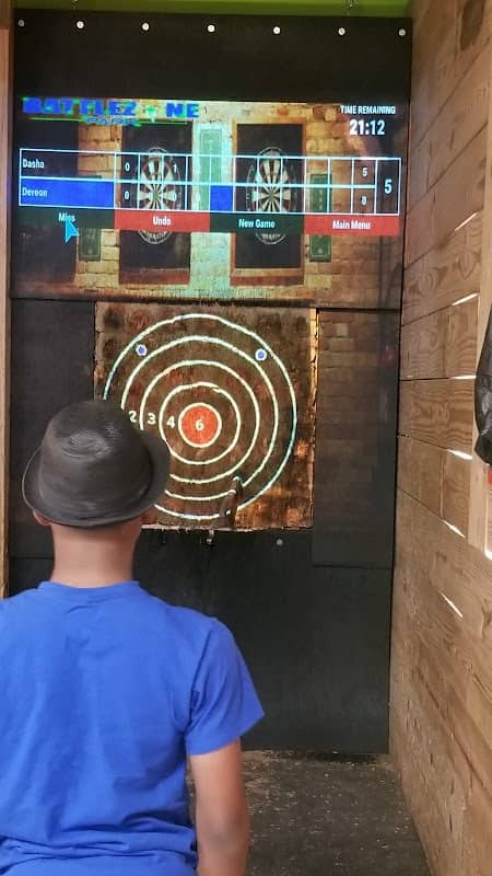 BattleZone Axe Throwing - Image 2