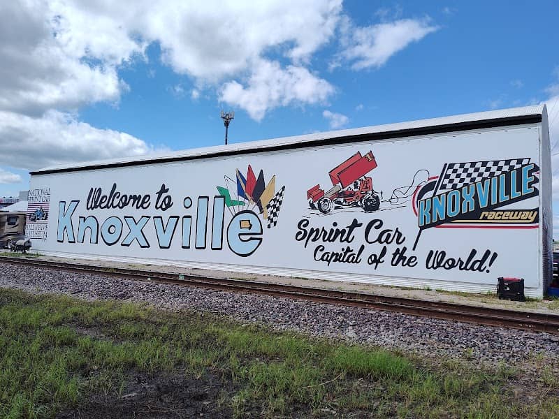 Knoxville Raceway - Image 1