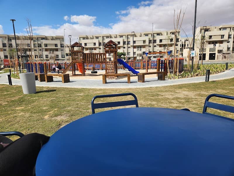 Circle park - Image 1