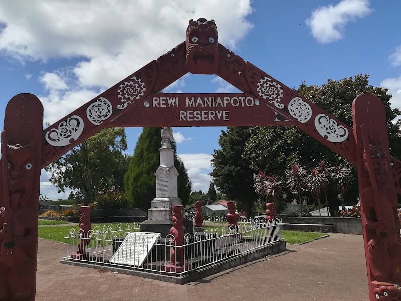 Rewi Maniapoto Memorial - Image 1
