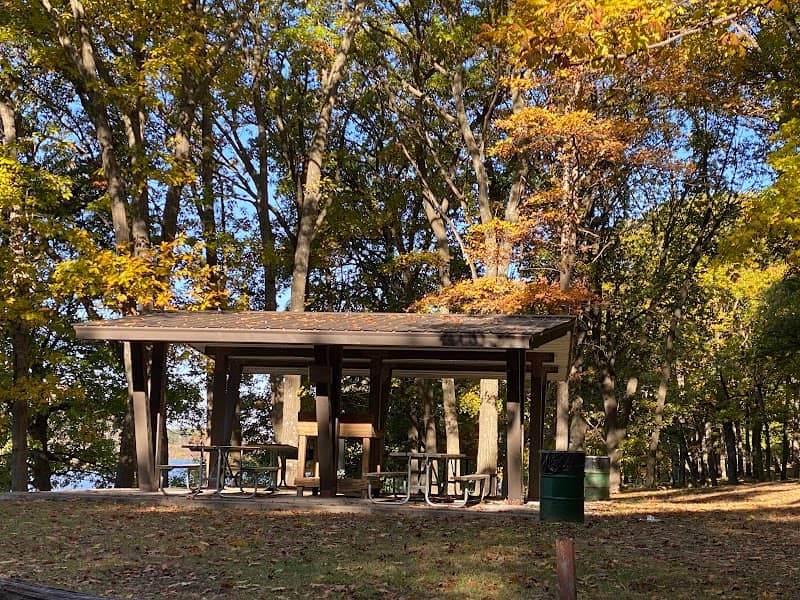 Corydon Lake Park - Image 2