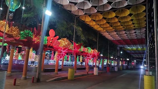 San Nicolas Plaza - Image 1