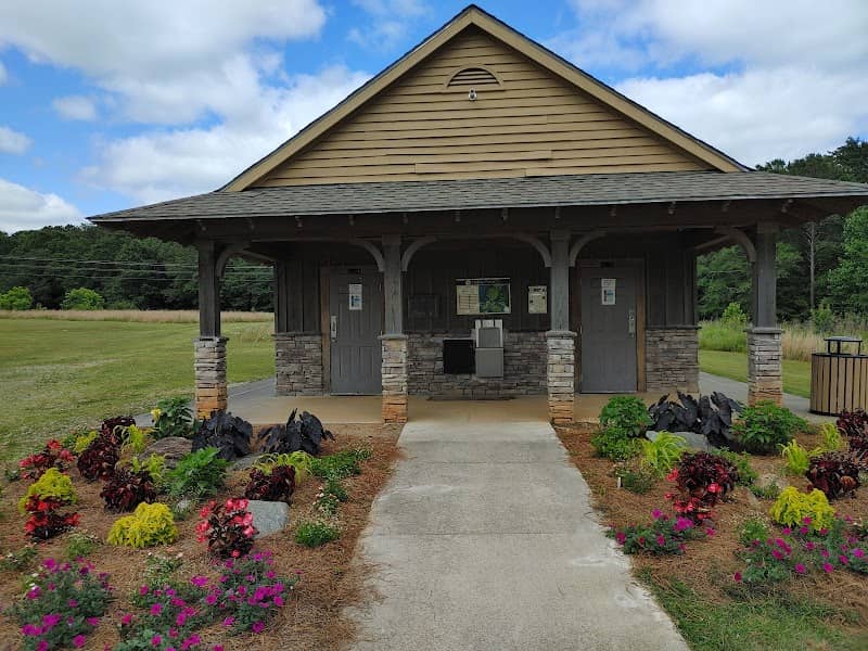 Hobbs Farm Park GreenBelt Trailhead - Image 1