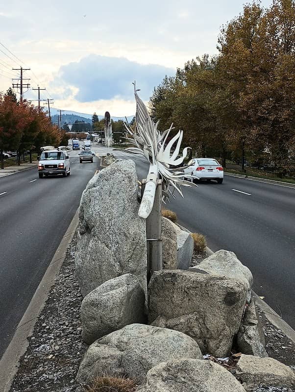 Guardians of the Lake Sculpture - Image 2