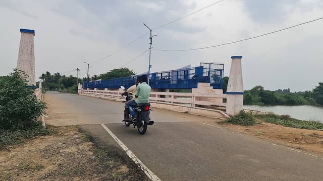 Pappa Veli Palayakkottai River - Image 1