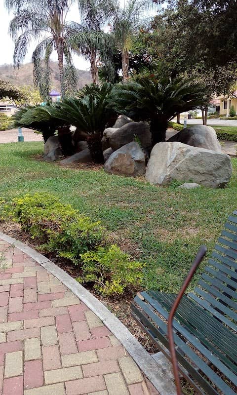 Parque de Sector 4 El Condado - Image 1