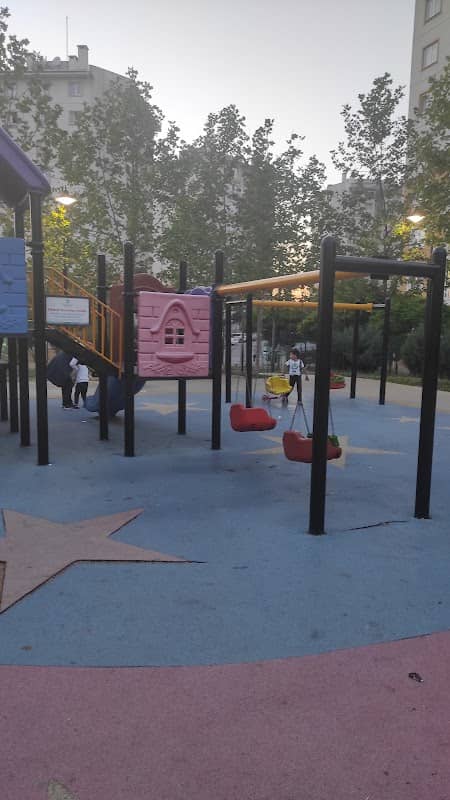21.Bölge Park - Image 1