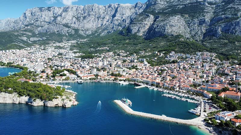Makarska breakwater - Image 1