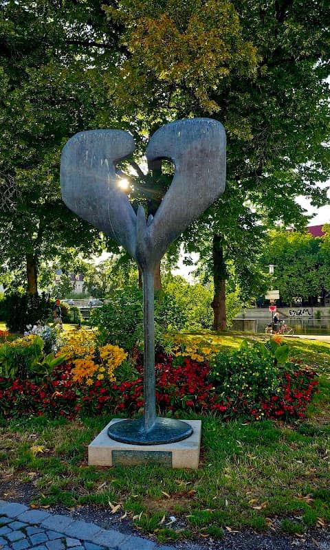 Skulptur "Herzblume" - Image 1
