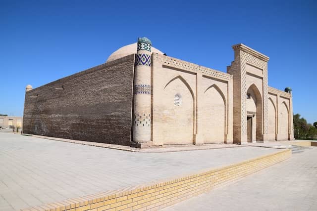 Naspurush Madrassah - Image 1