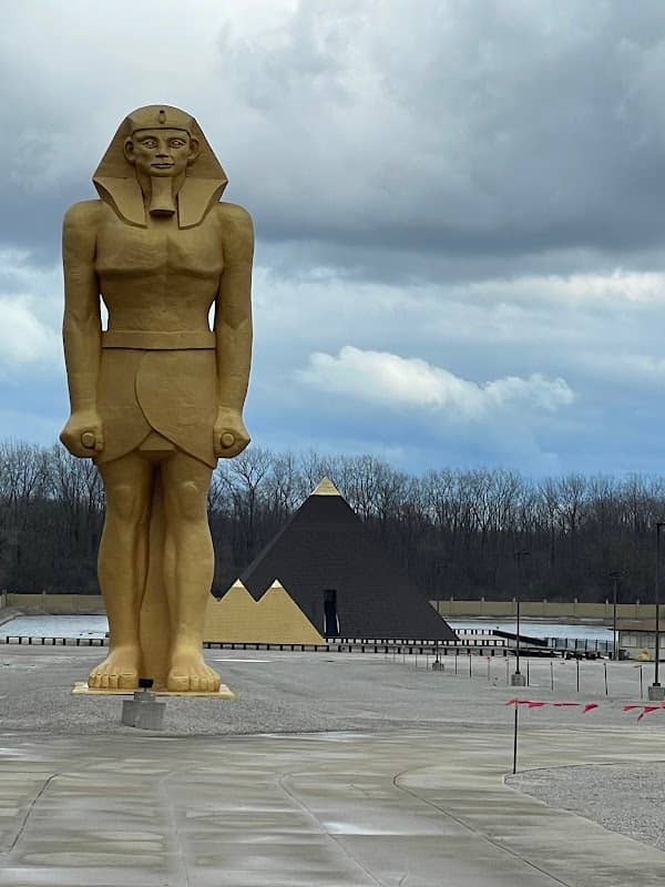Gold Pyramid - Image 1