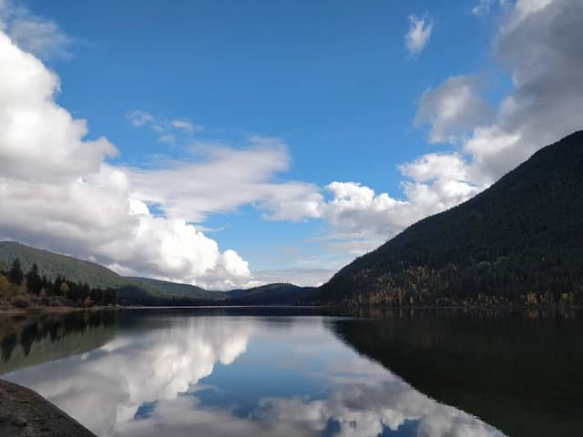 Paul Lake Beach - Image 1