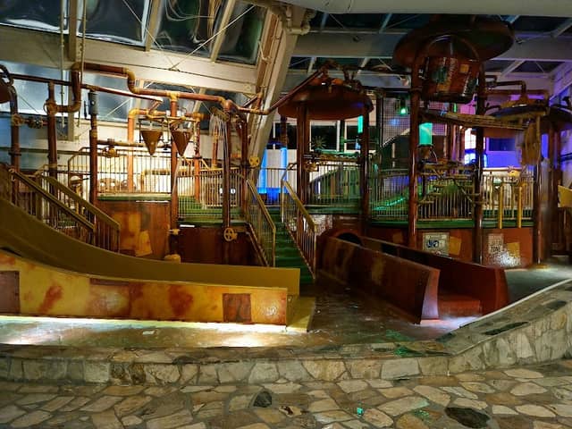 Aqua Mundo - Image 1